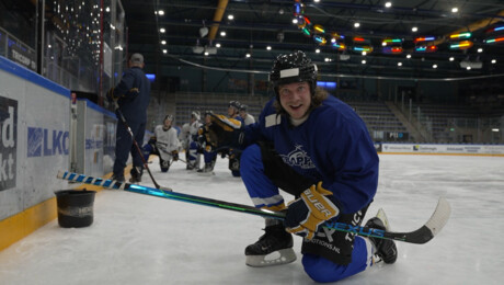 Hoe wordt ijshockey gespeeld?